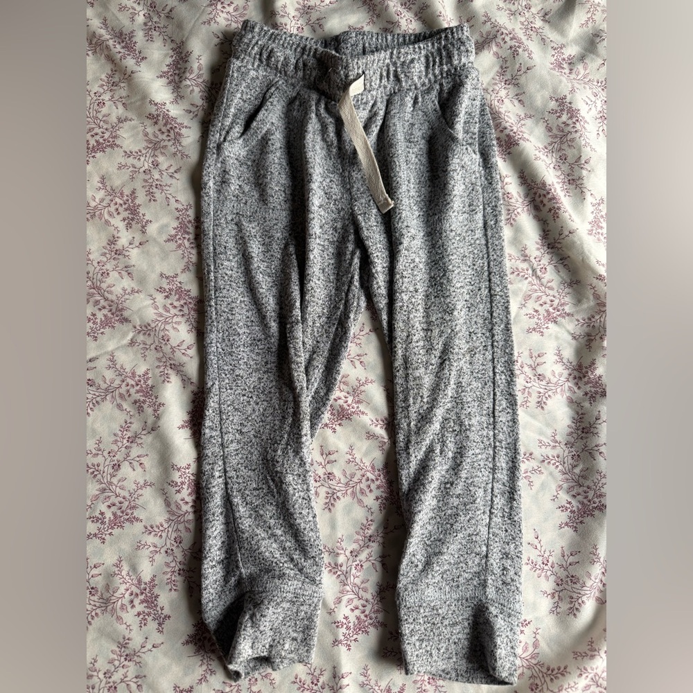 Girl’s 2T Winter Bundle | 13 Items - Picture 15 of 16